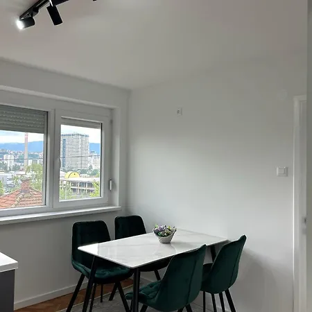 Apartman Leila Апартаменты *