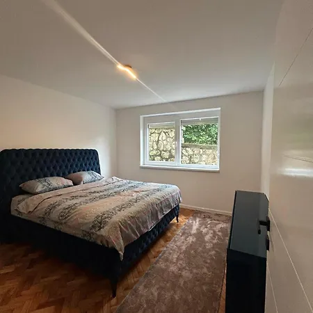 Апартаменты Apartman Leila