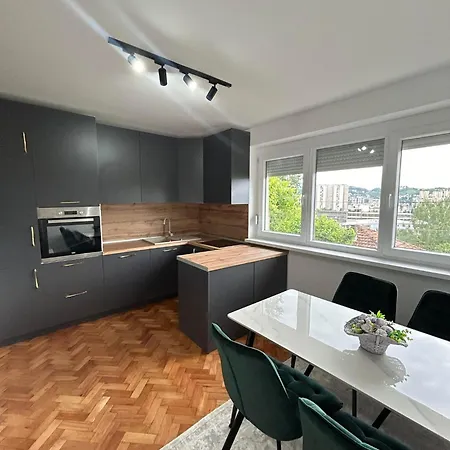 Апартаменты Apartman Leila